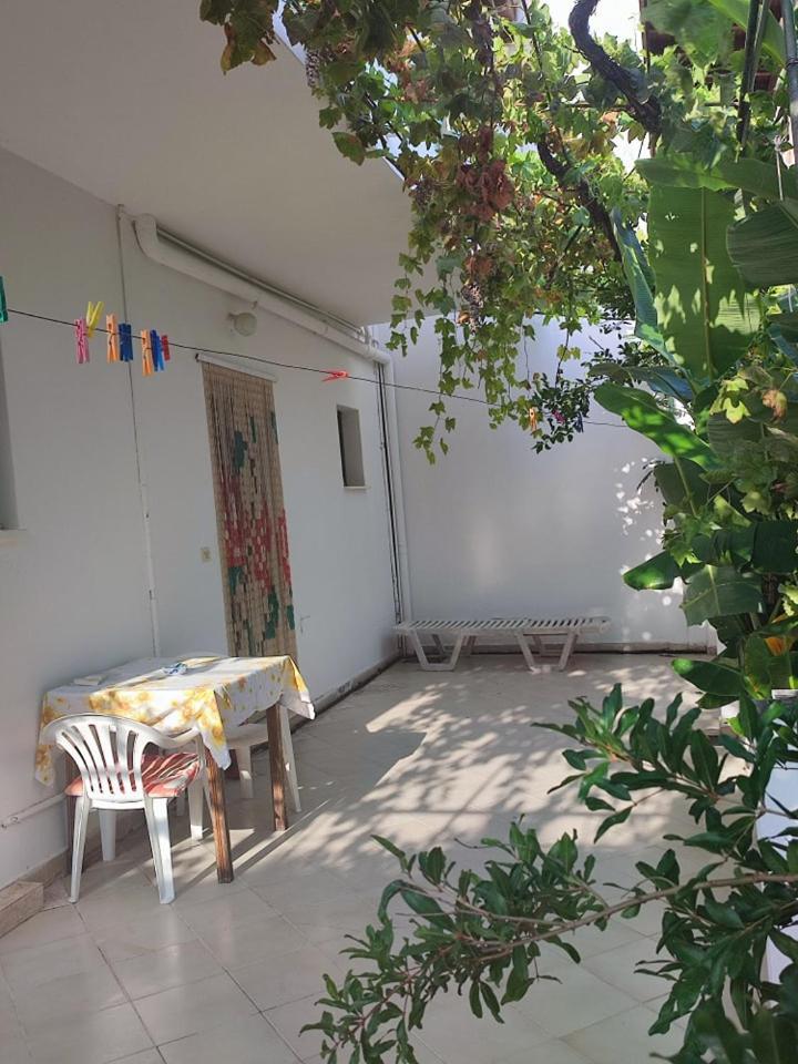 Eftichia Apartment Roda  Exterior foto